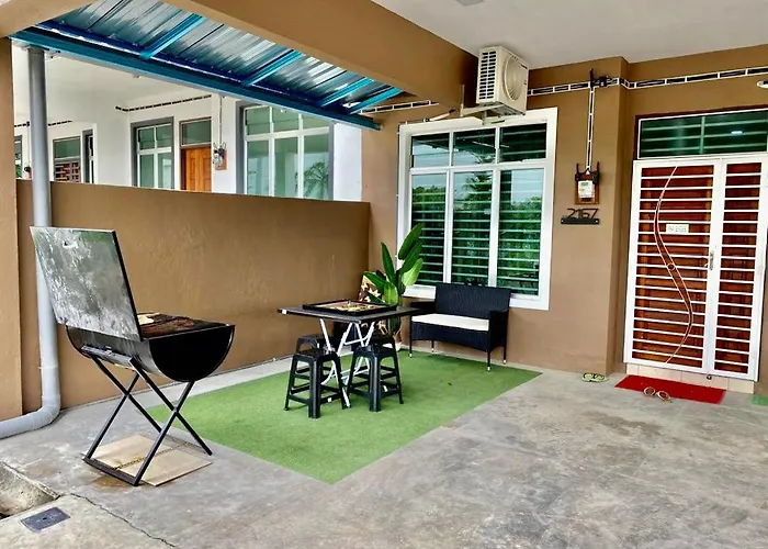 St2167 Arfa Permata Homestay