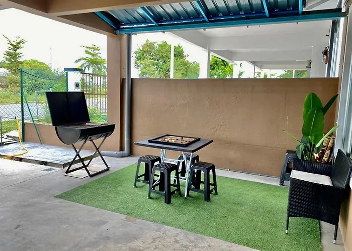 St2167 Arfa Permata Homestay